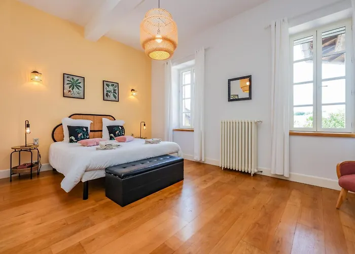 La Maison De Clement بيت للعطل *