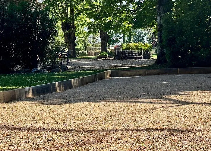 La Maison De Clement بيت للعطل